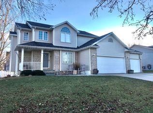 3321 Scottsdale Ln, Lincoln, NE 68516