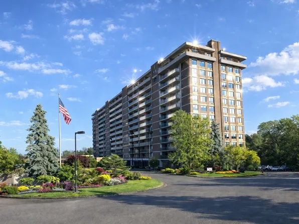 1012 Ferncroft Tower #1012, Middleton, MA 01949