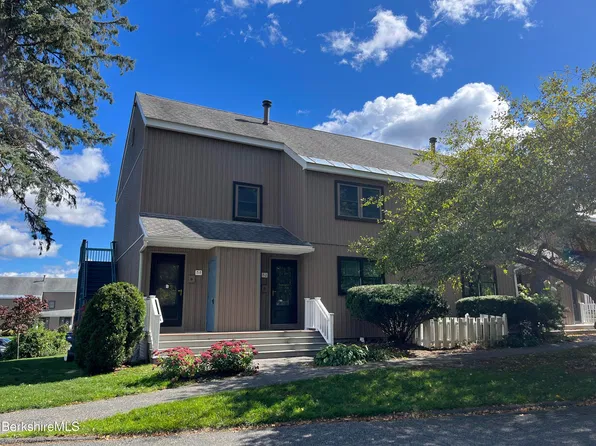 7 Rolling Hills Hls Unit 1, Lenox, MA 01240