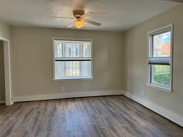 32 Highland St — Photo 10