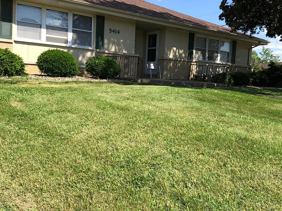 1st image of 5414 N Knoxville Ave APT A