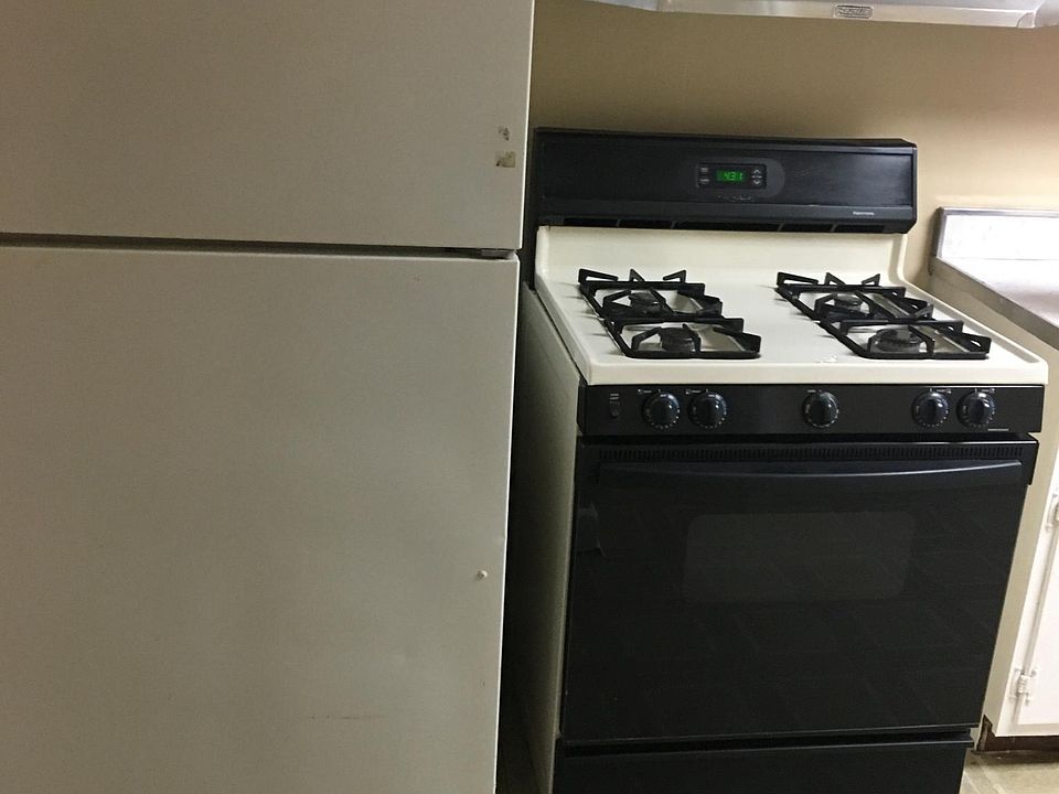 2nd image of 124 Delaware Dr