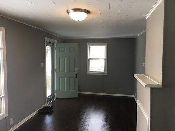 5th image of 1119 W Hendricks Ave