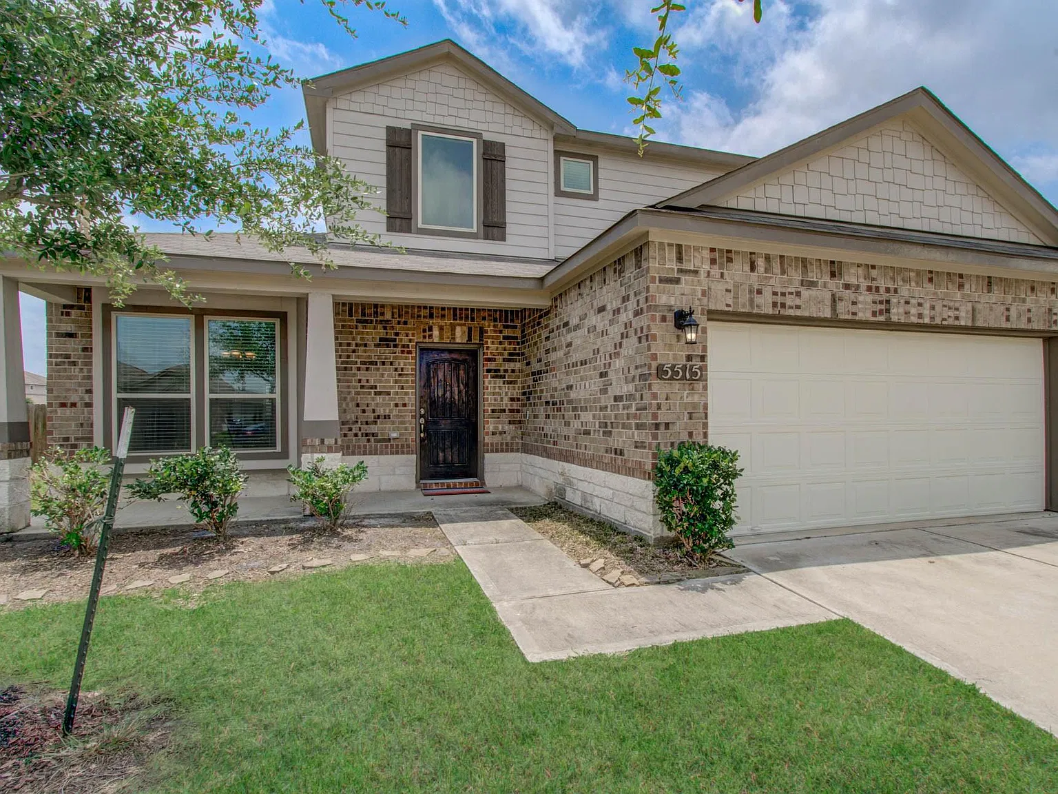 4 bed, 2.5 bath, 2173 sqft, $2,300 — Photo 4