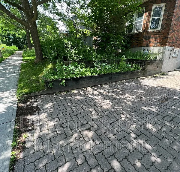 642 Bolivar St #UPPER EAST — Photo 38