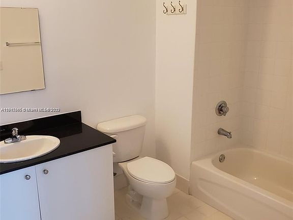 5th image of 2200 NE 4th Ave APT 509