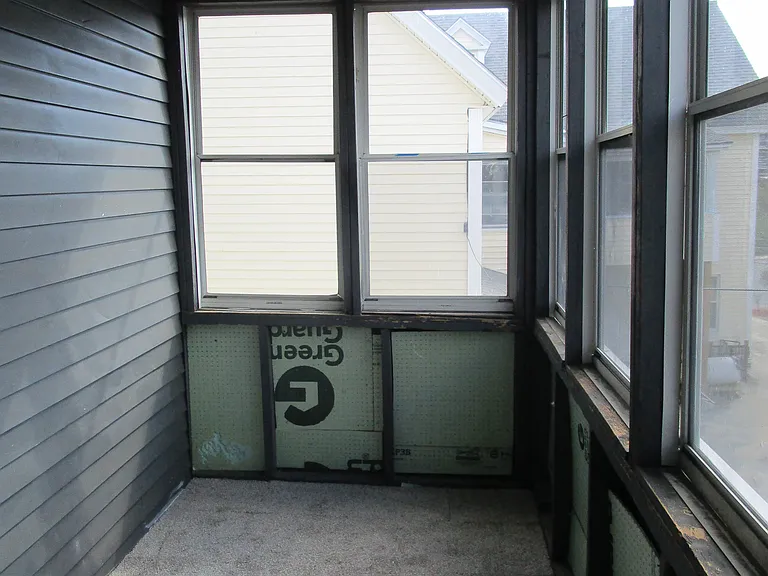 327 Main St #7 — Photo 5