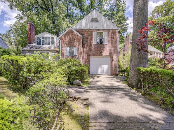 195-05 Keno Avenue image 1 of 36