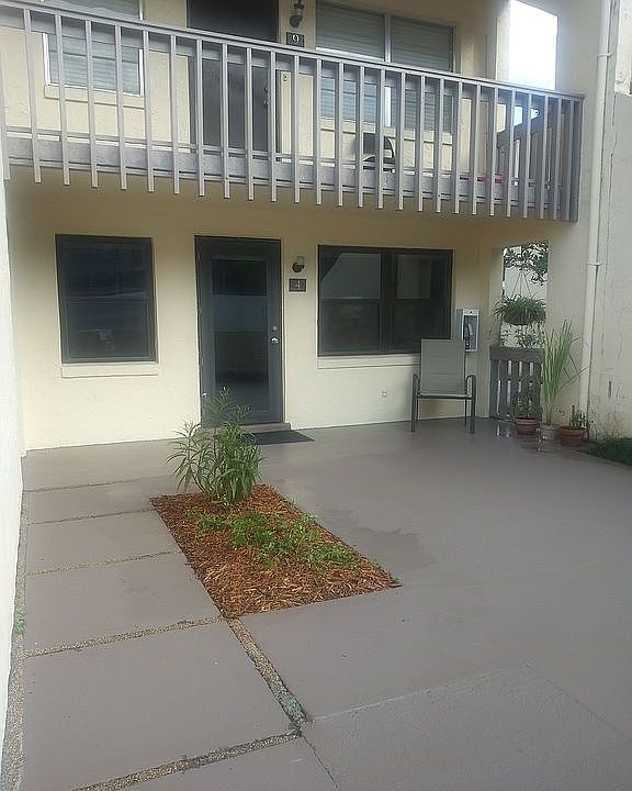 1st image of 2418 NE 7th St APT 4