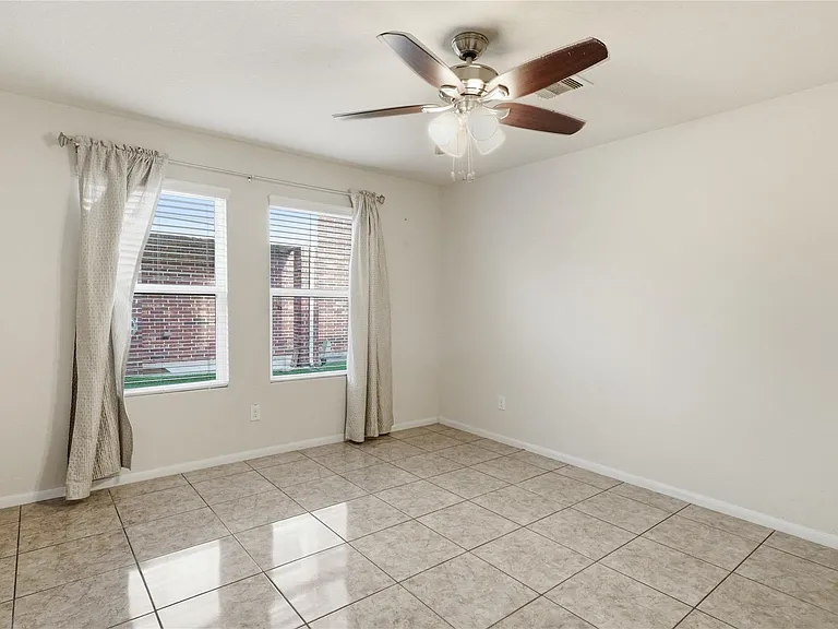 12530 Greencanyon Dr — Photo 15