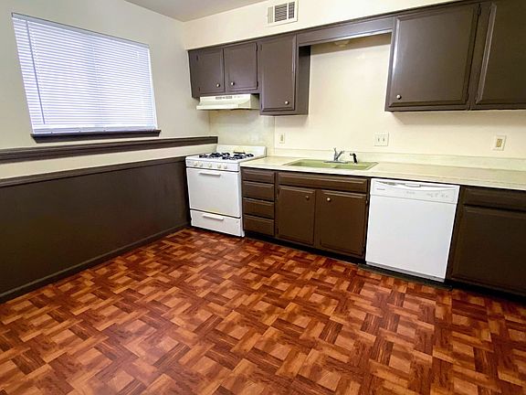 5th image of 4230 Norman Dr SE APT 4