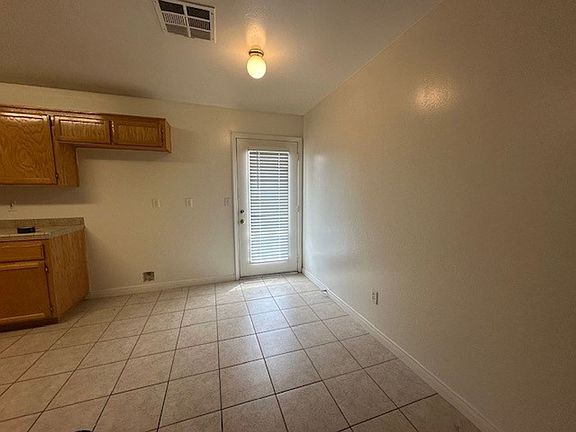 5th image of 837 Greenwood Meadow Ln