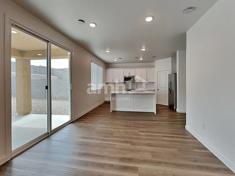 12535 W Flynn Ln — Photo 5