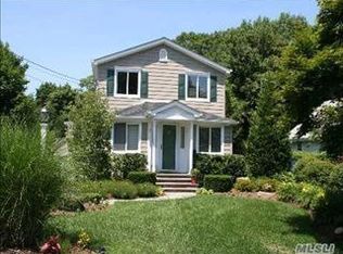 15 Jean Ct, Greenlawn, NY 11740