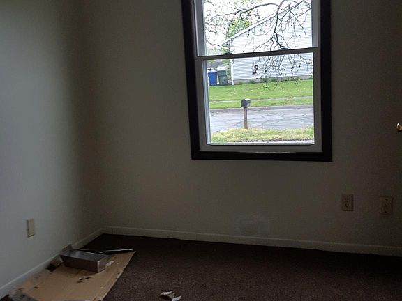2nd image of 3999 Briarbush Dr