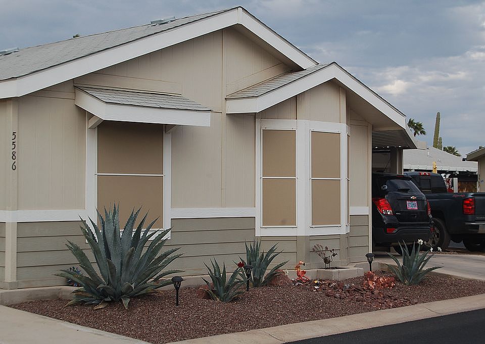 1st image of 5586 E 34th Ln