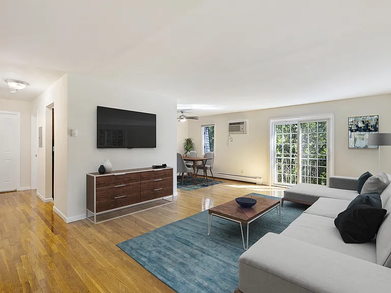 99 Madison Ave — Photo 6
