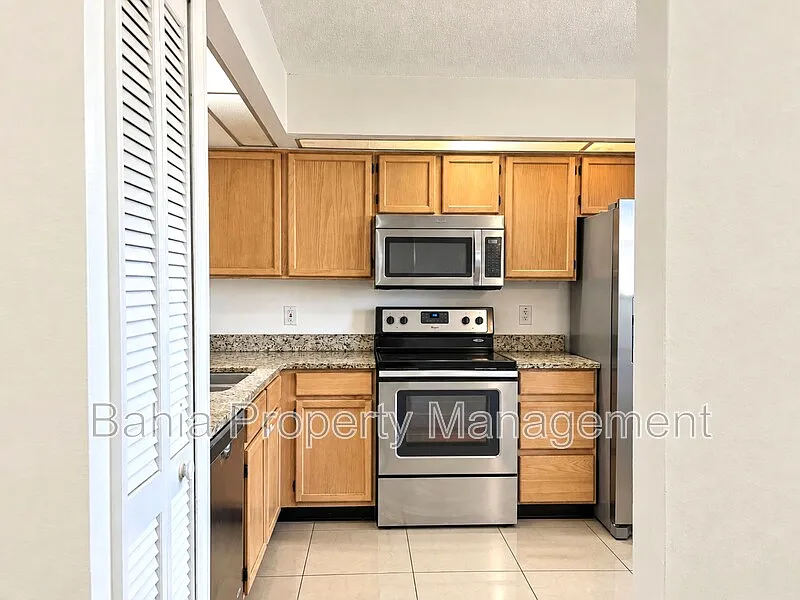 Lakewood at Meadow Woods — Photo 3