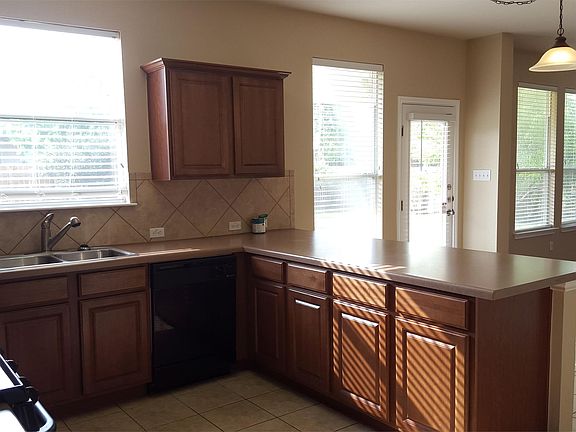 2nd image of 181 Firwood S