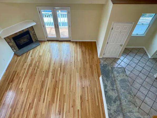 662 Undercliff Avenue image 5 of 17