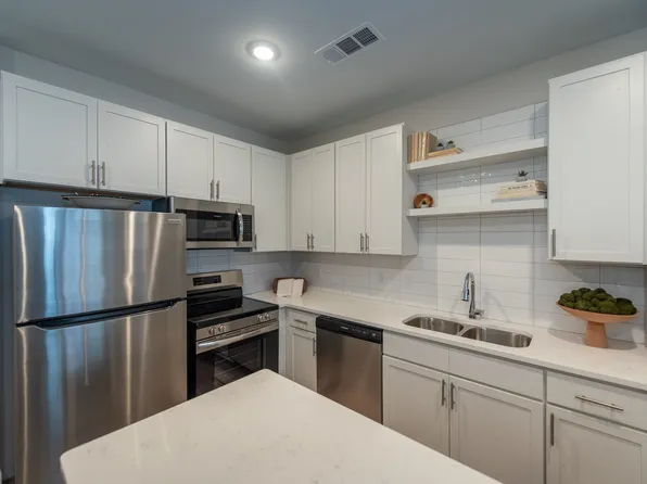 Attain at Chic's Beach