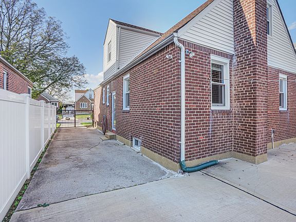 5th image of 11919 230th St