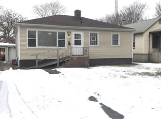 703 S Desplaines St, Joliet, IL 60436