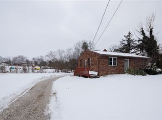 7370 Columbus Rd NE, Louisville, OH 44641