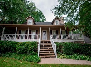 2118 W Lotus Point Dr, Lithia Springs, GA 30122