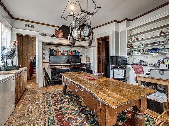 9th image of this home