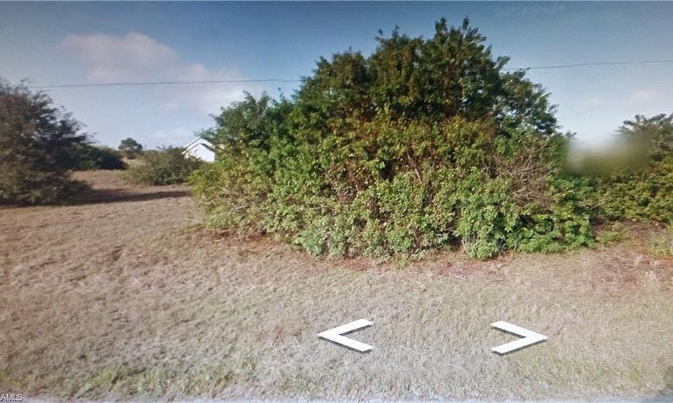 1st image of 427 Carrillon Ave S