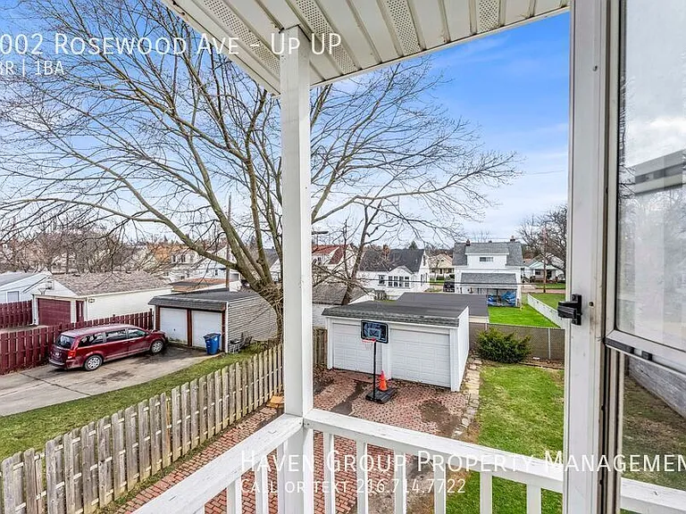 9002 Rosewood Ave #UP UP — Photo 24