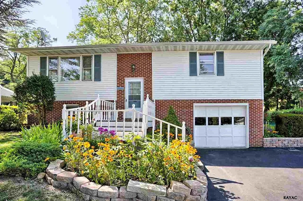 3540 Kingston Rd photo 1