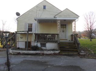 822 Texas Hollow Rd, Salem, VA 24153