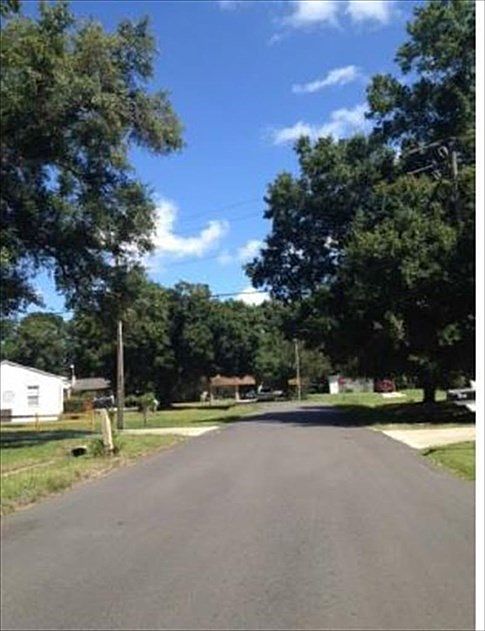 2nd image of 1028 N Bask Dr