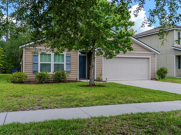 3rd image of 318 Brooklet Cir