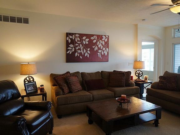 5th image of 1115 Heritage Green Dr #8-204
