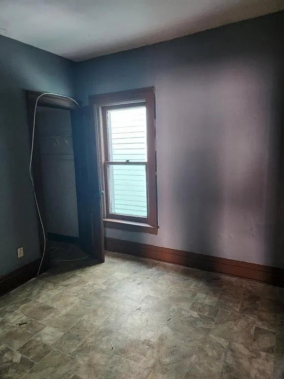 262 Breckenridge St Lower — Photo 3
