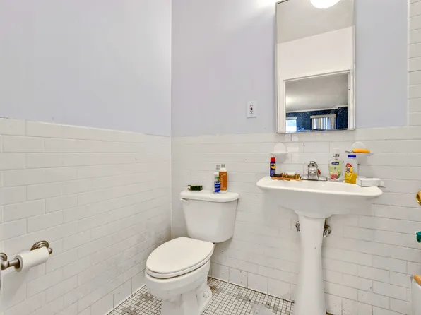 436 Putnam Avenue image 15 of 28