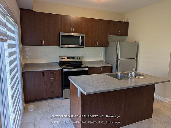 5th image of 23 Hills Thistle Dr