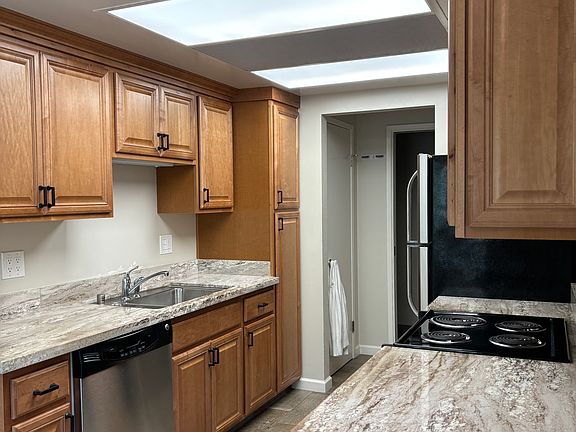 5th image of 5875 El Zuparko Dr #B