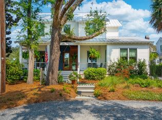 208 McCormick St, Mount Pleasant, SC 29464