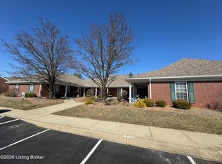 828 Garden Pointe Dr, Simpsonville, KY