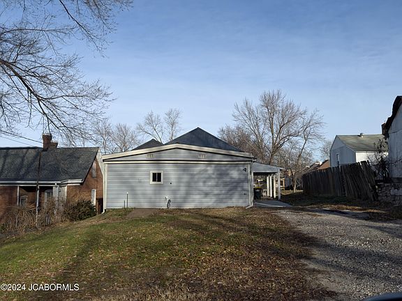 5th image of 218 E Morgan St