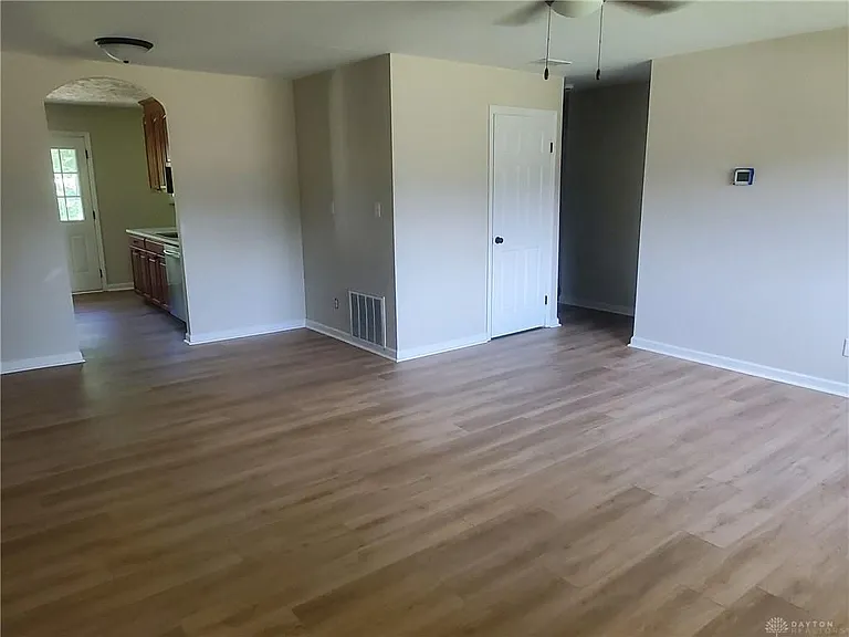3833 Pobst Dr — Photo 9