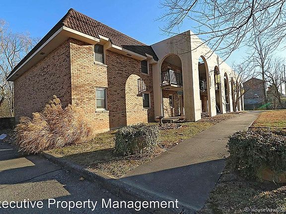 4th image of 1400 N Sprigg St APT 8