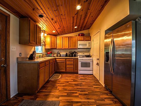 4th image of 207 Lawndale Ave