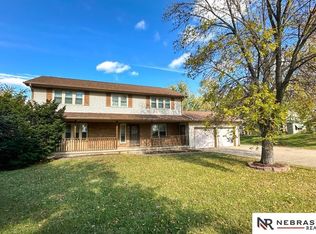 9616 Military Rd, Omaha, NE 68134