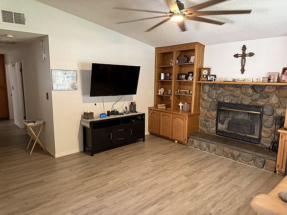 5th image of 617 Glen Ct