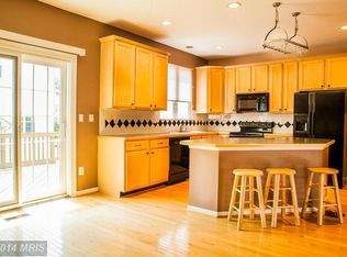 12411 Casbeer Dr, Fairfax, VA 22033
